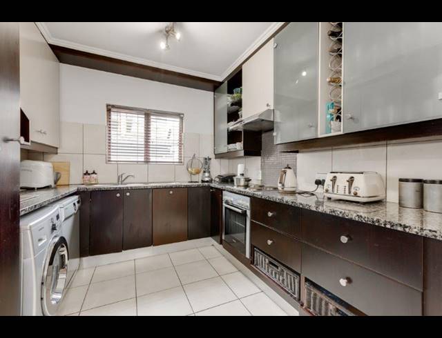 3 BEDROOM CLUSTER TO LET IN FOURWAYS
